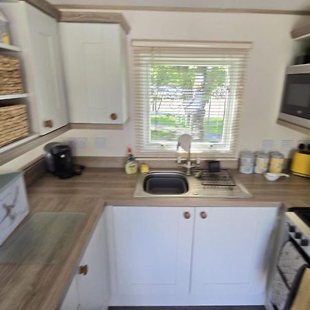 Luxury Lakeside Caravan With Hottub And Private Fishing Peg, Tattershall Lakes Luaran gambar