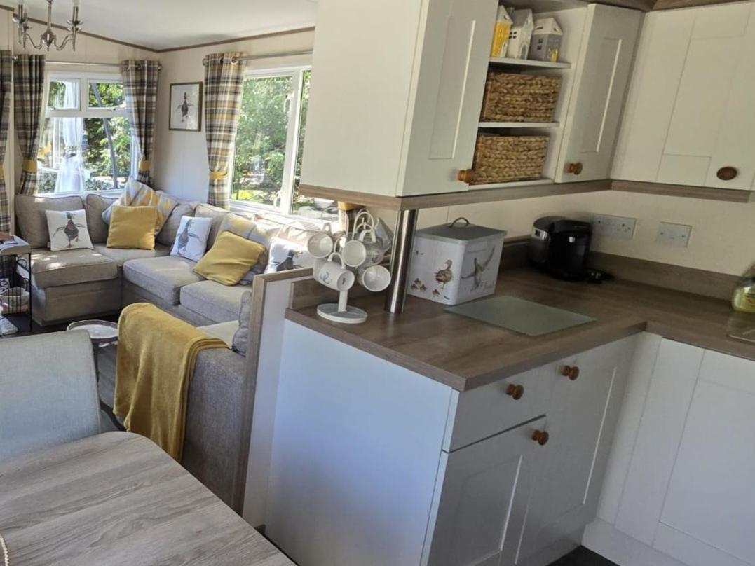 Luxury Lakeside Caravan With Hottub And Private Fishing Peg, Tattershall Lakes Luaran gambar