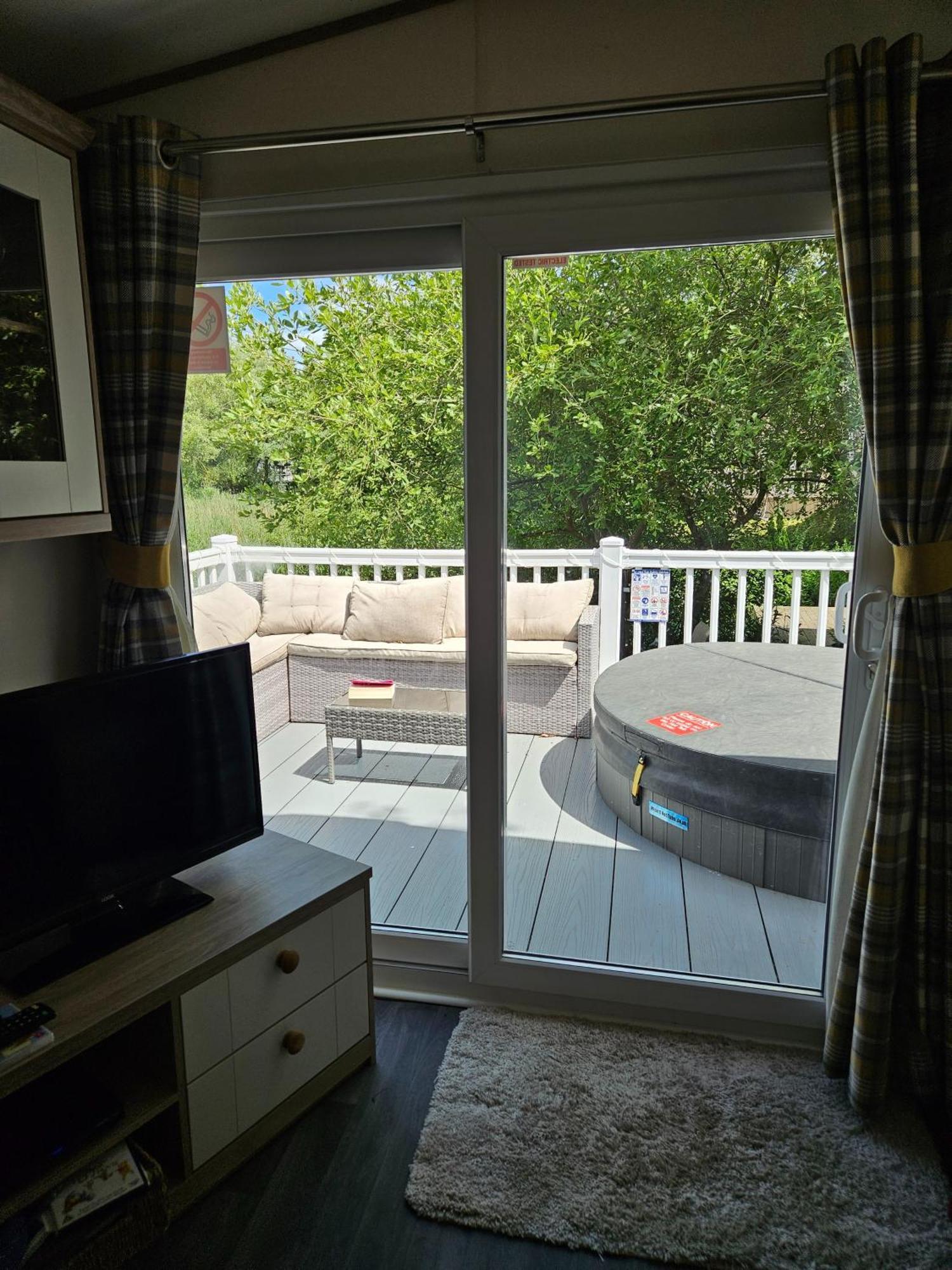 Luxury Lakeside Caravan With Hottub And Private Fishing Peg, Tattershall Lakes Luaran gambar