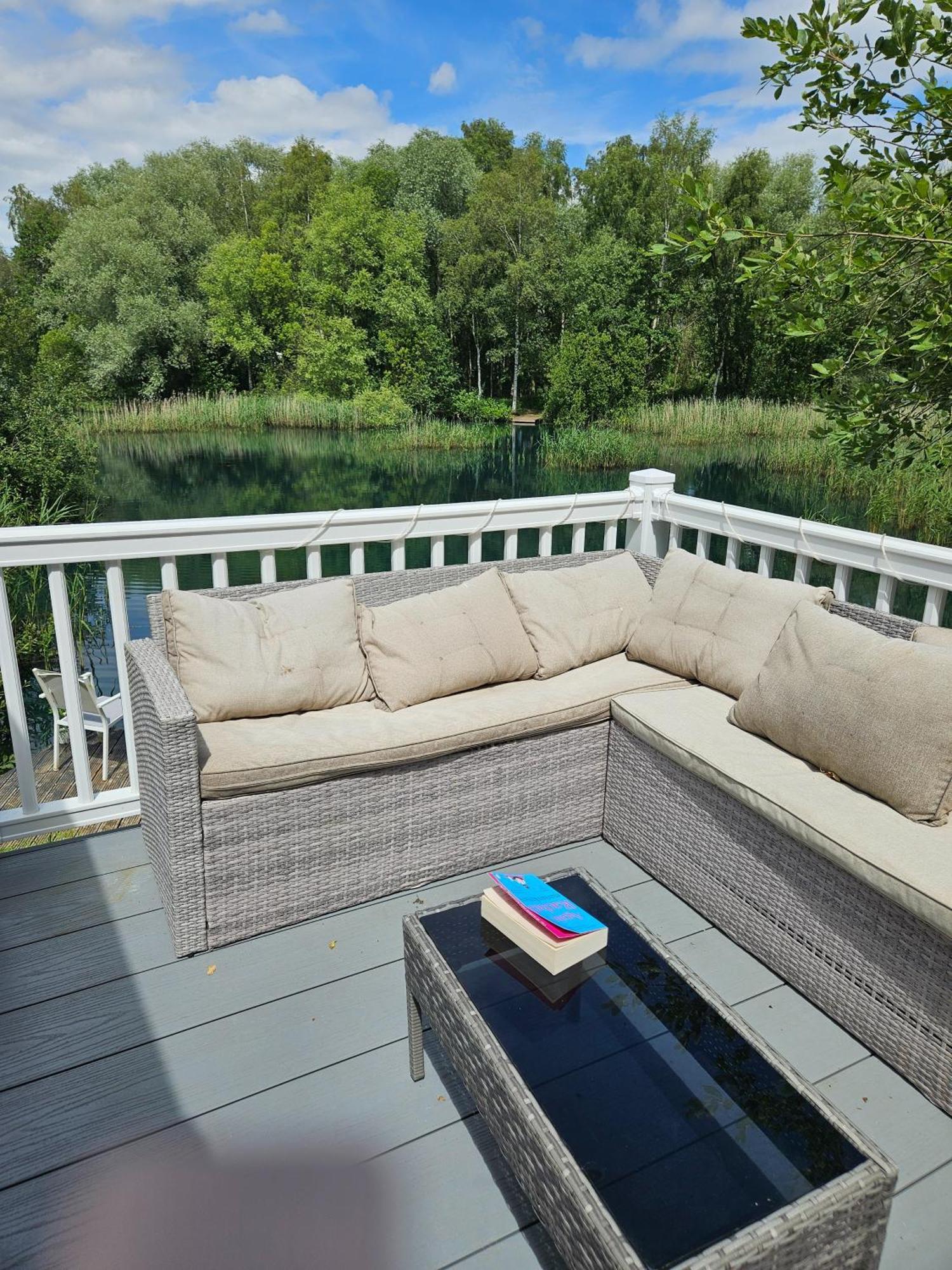 Luxury Lakeside Caravan With Hottub And Private Fishing Peg, Tattershall Lakes Luaran gambar